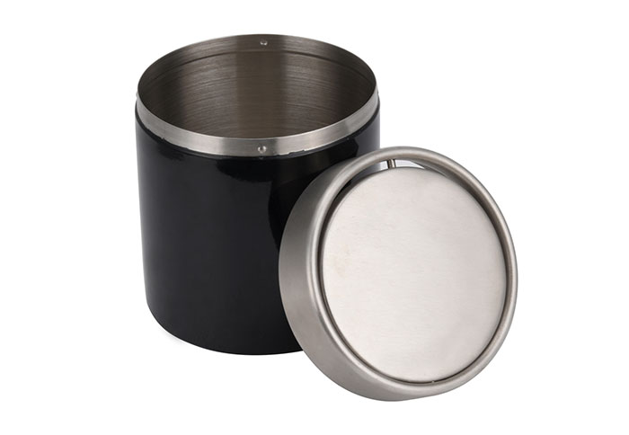 How to maximize the usability of your desktop portable trash bin