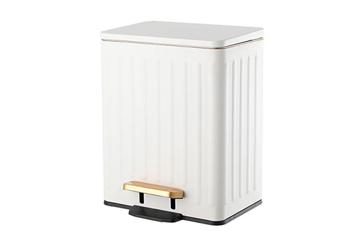 How to Choose the Best Trash Can for Your Home